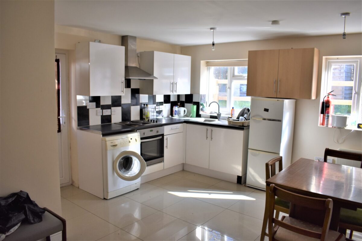 4 Bedroom House To Let - High Wycombe