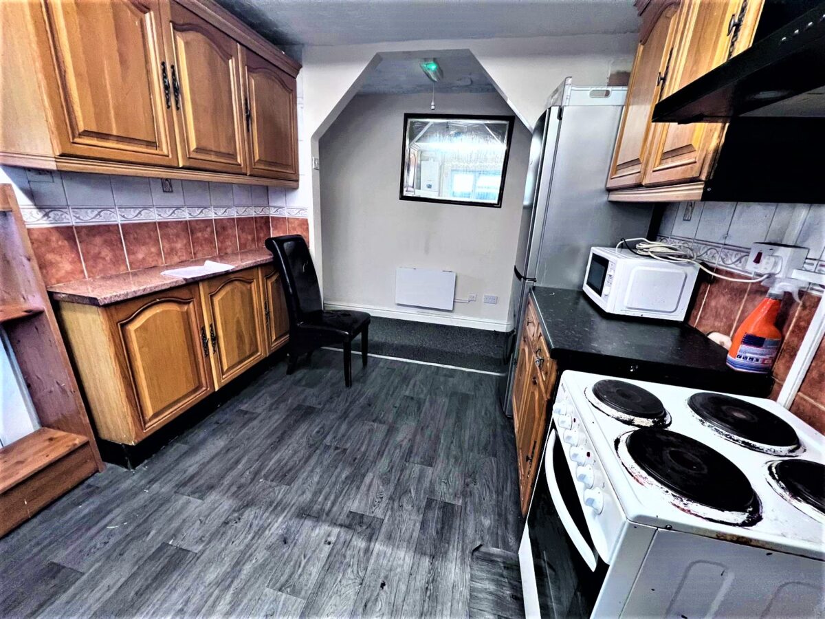 2 Bedroom Flat - High Wycombe