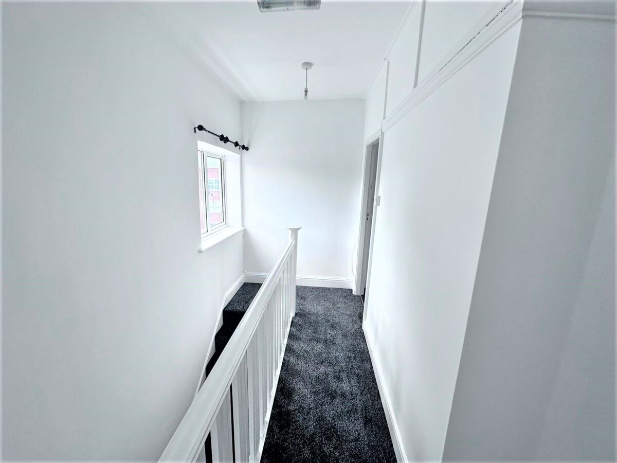 4 Bedroom Flat High Wycombe