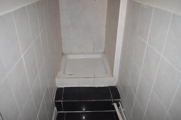 Studio Flat To Let - HP12