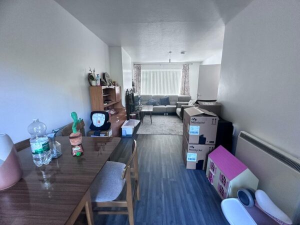 3 Bedroom House To Let - HP13
