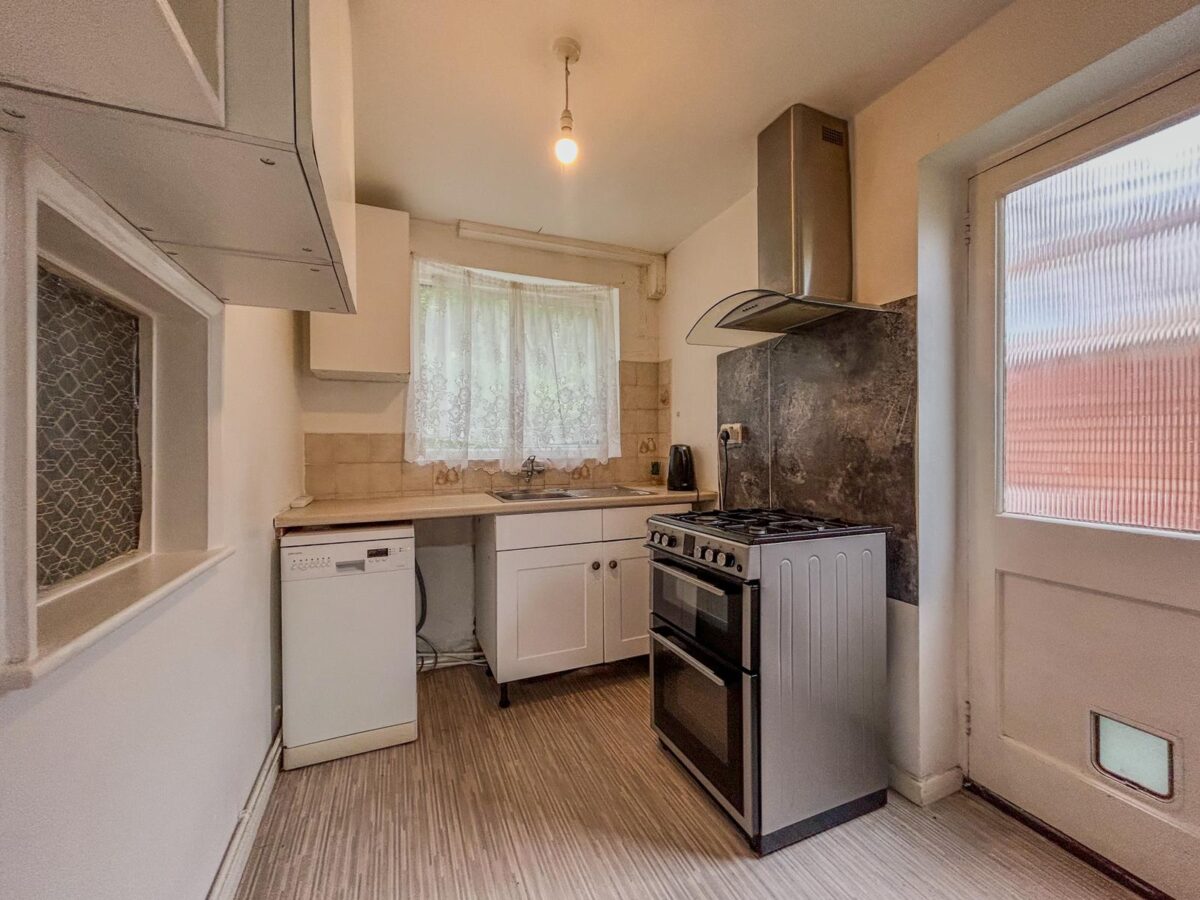 3/4 Bedroom House To Let - HP12