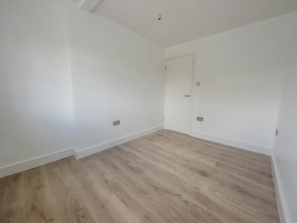 4 Bedroom Flat To Let - HP12