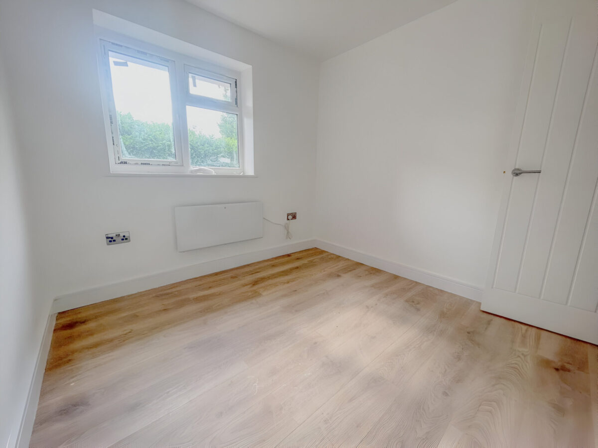 4 Bedroom Flat To Let - HP12