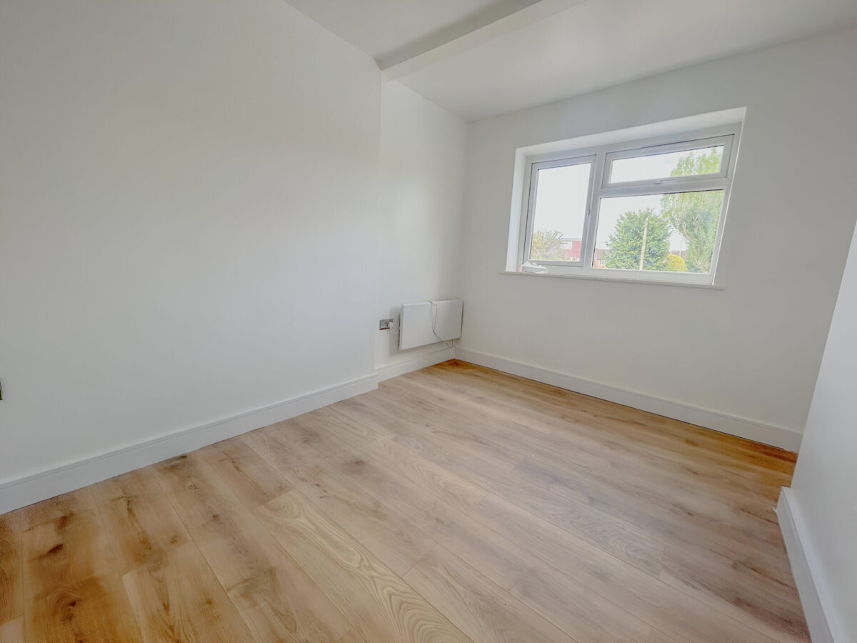 4 Bedroom Flat To Let - HP12