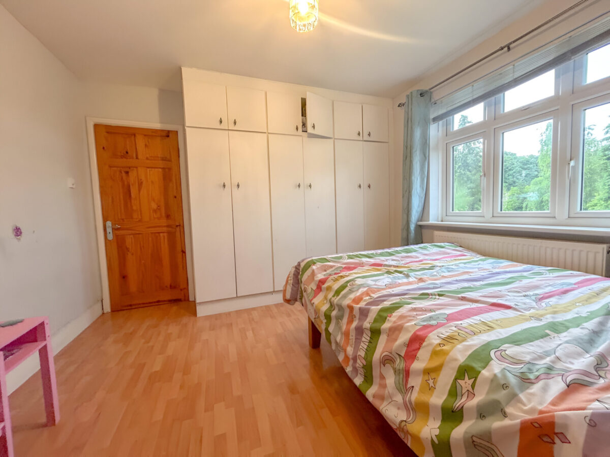 3 Bedroom House To Let - HP13