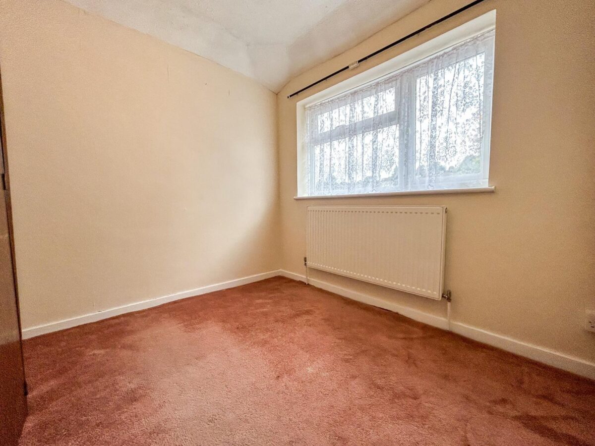 3 Bedroom House To Let - HP13