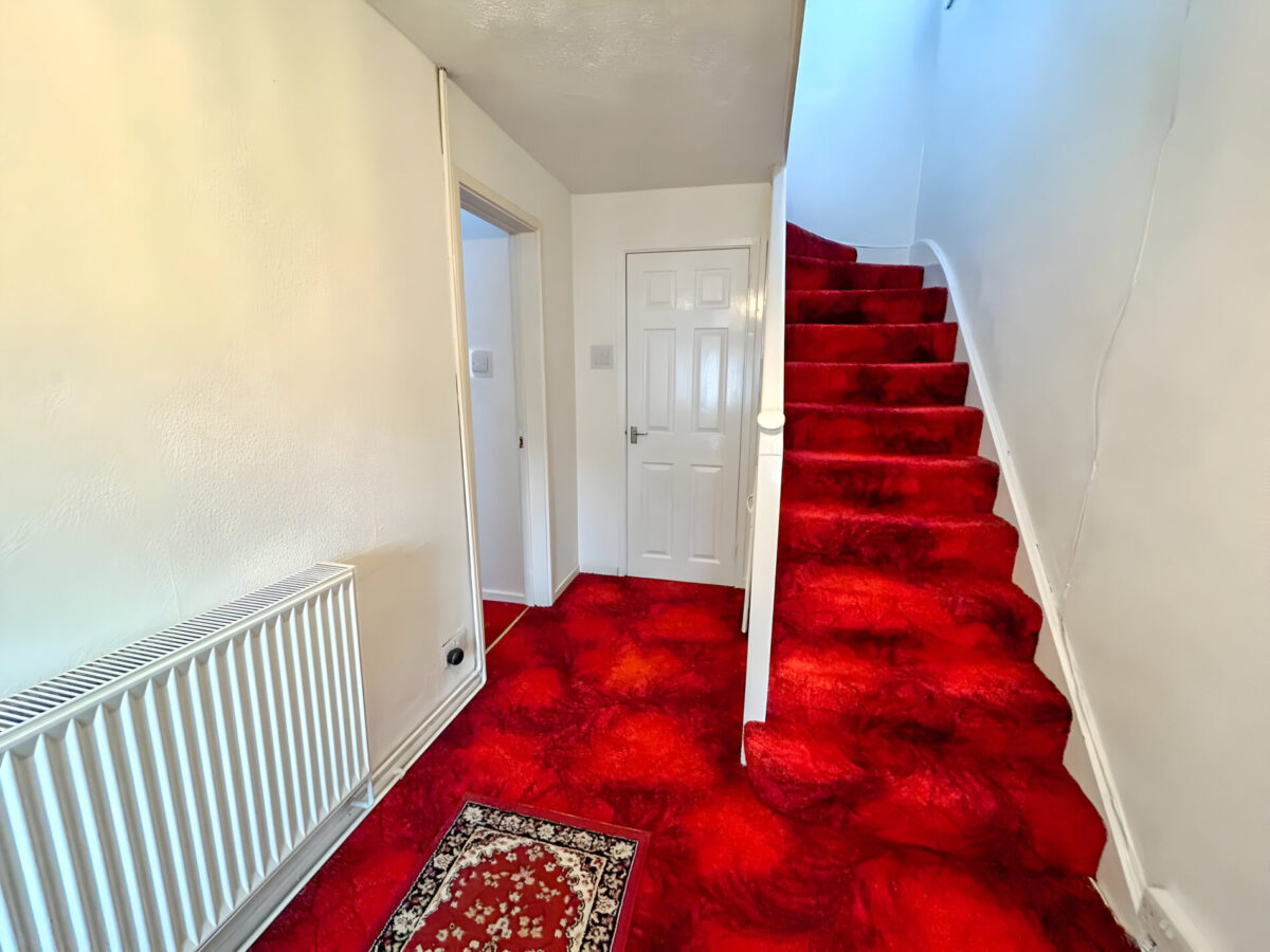 3 Bedroom House To Let - HP13