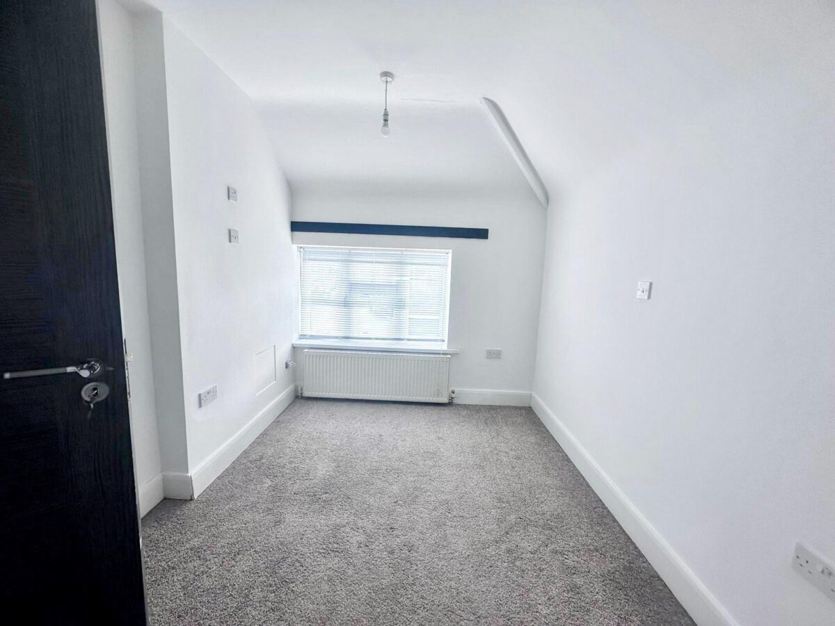 3/4 Bedroom House - High Wycombe