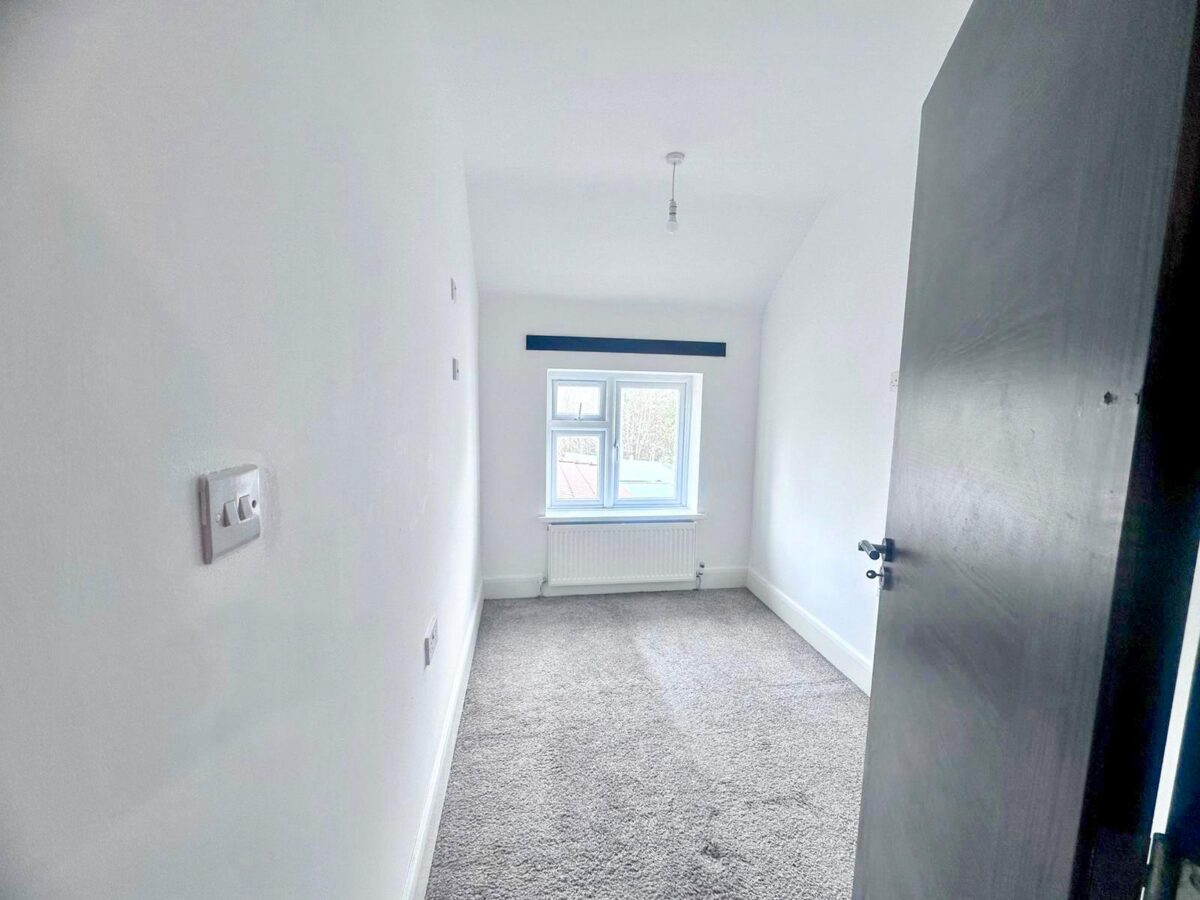 3/4 Bedroom House - High Wycombe