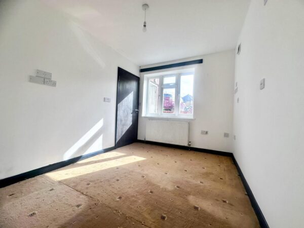 3/4 Bedroom House - High Wycombe