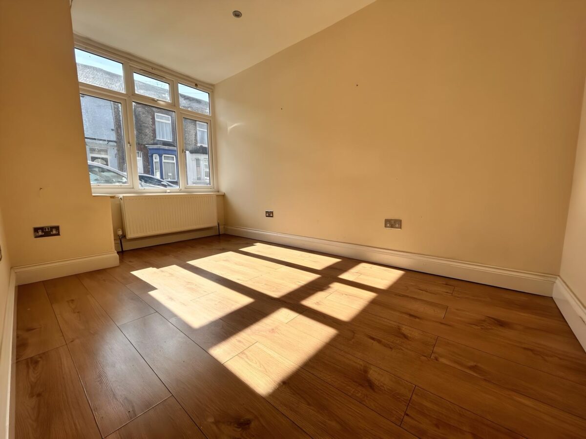 3 Bedroom House To Let - HP11