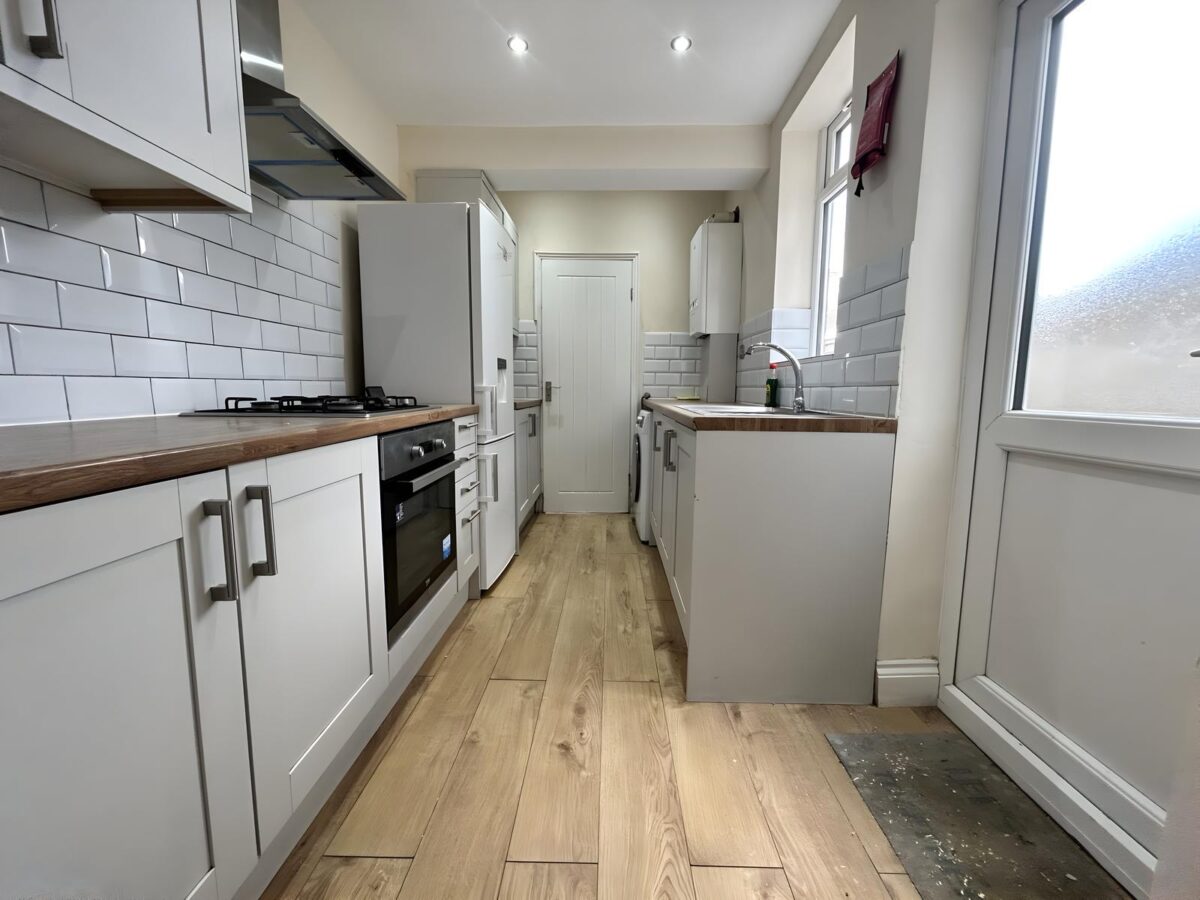3 Bedroom House To Let - HP11