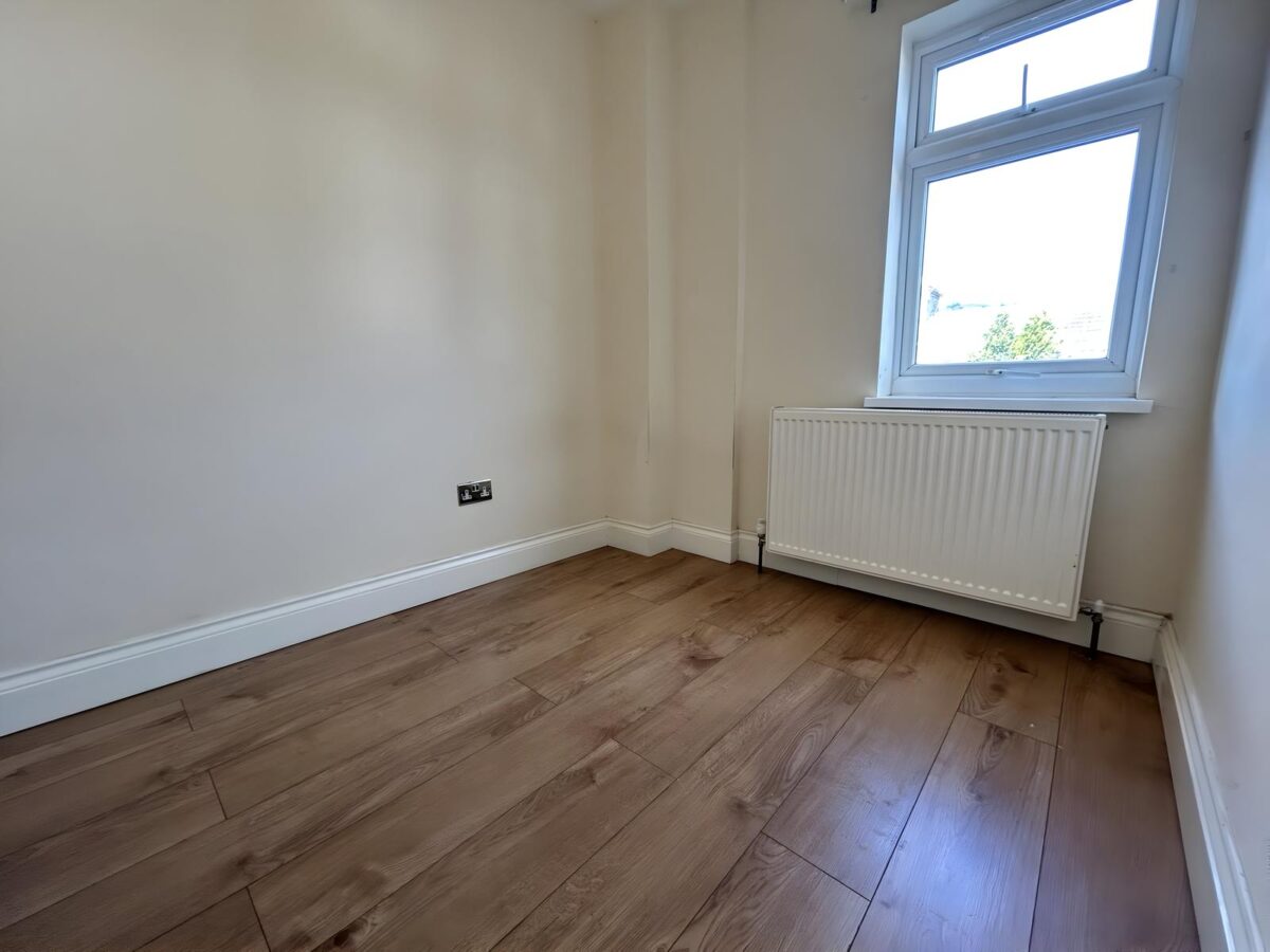 3 Bedroom House To Let - HP11