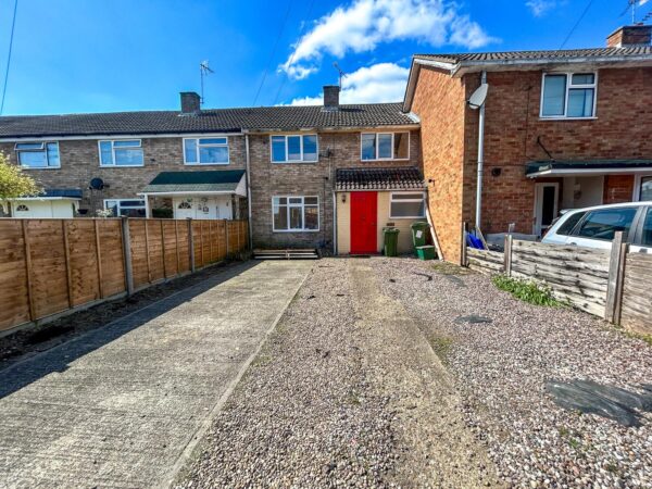 3 Bedroom House To Let - HP19