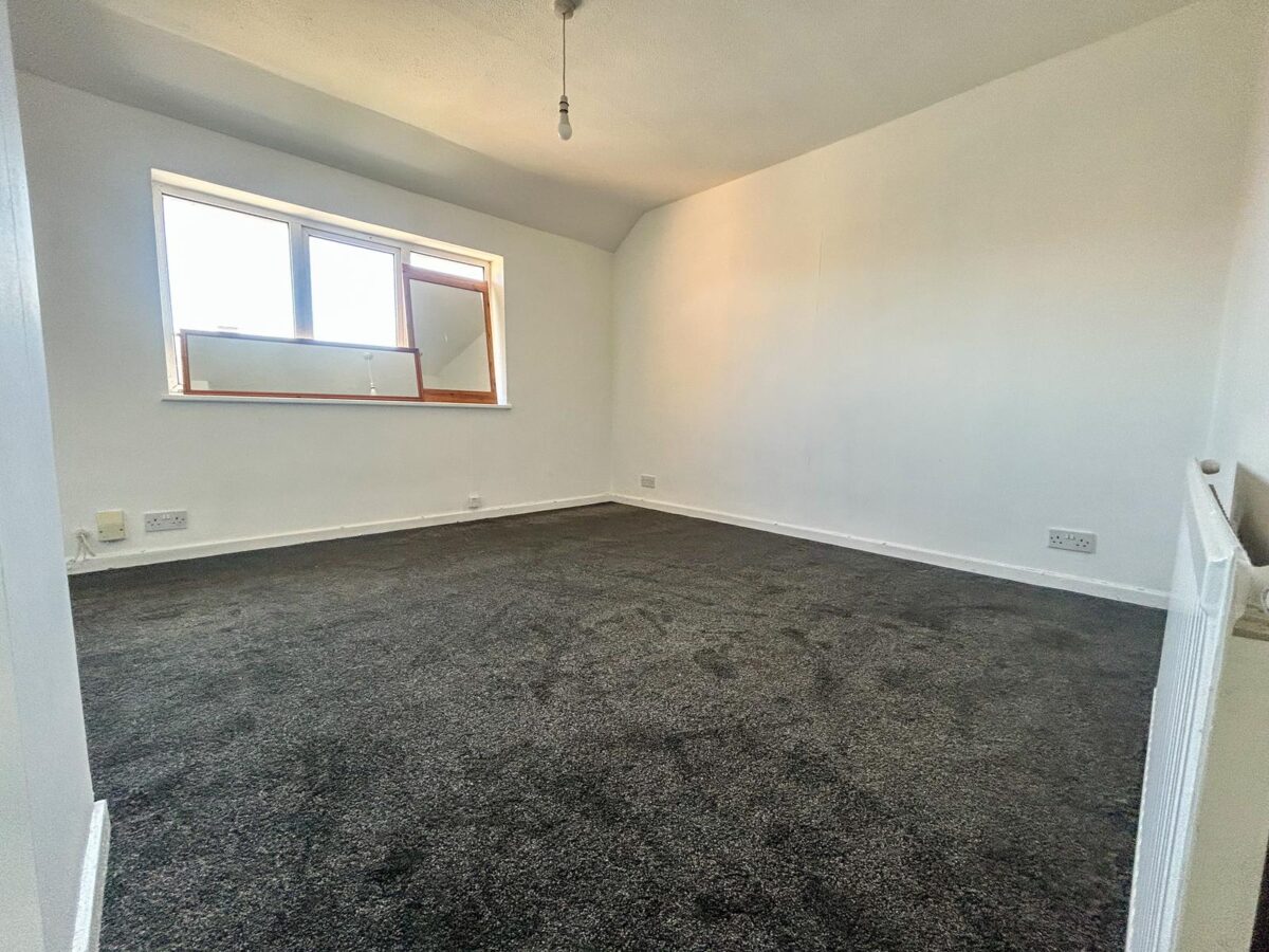 3 Bedroom House To Let - HP19