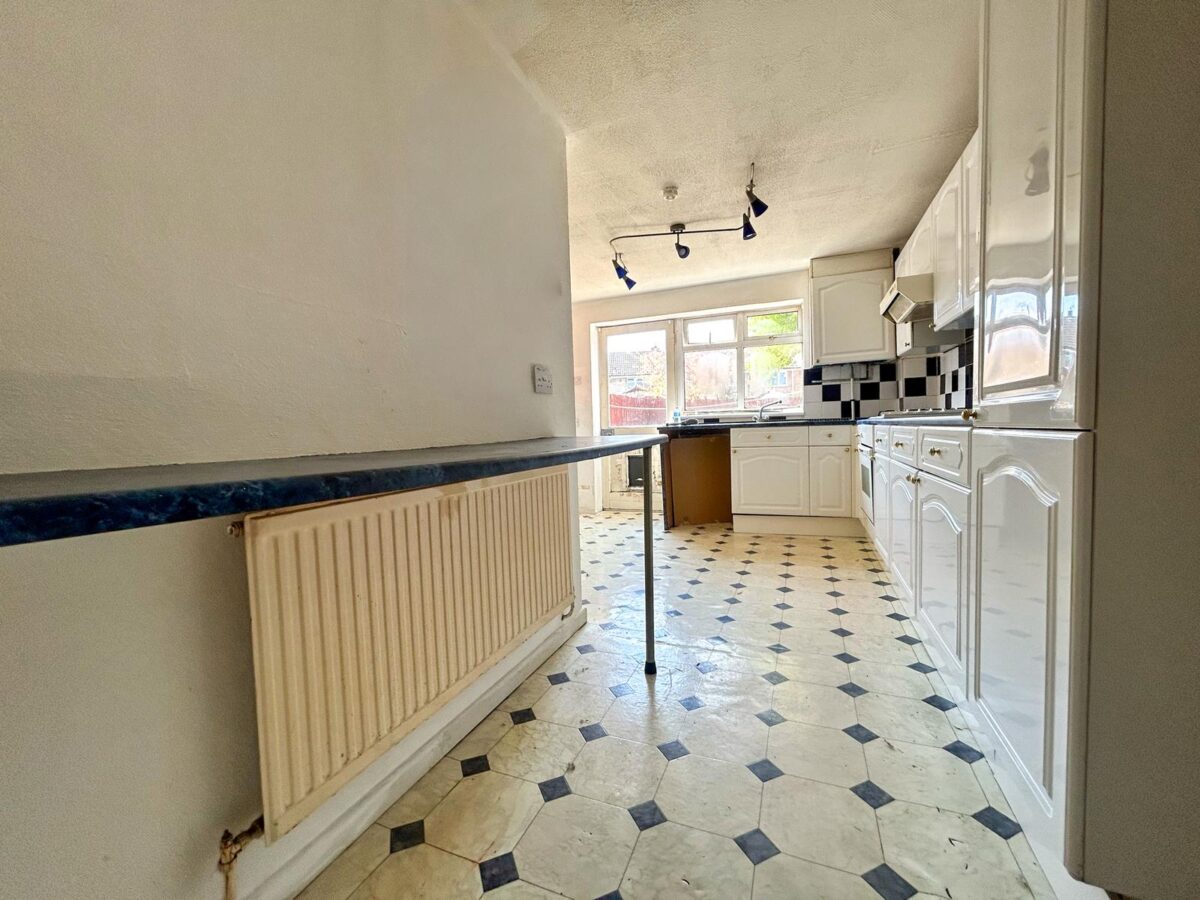 3 Bedroom House To Let - HP19