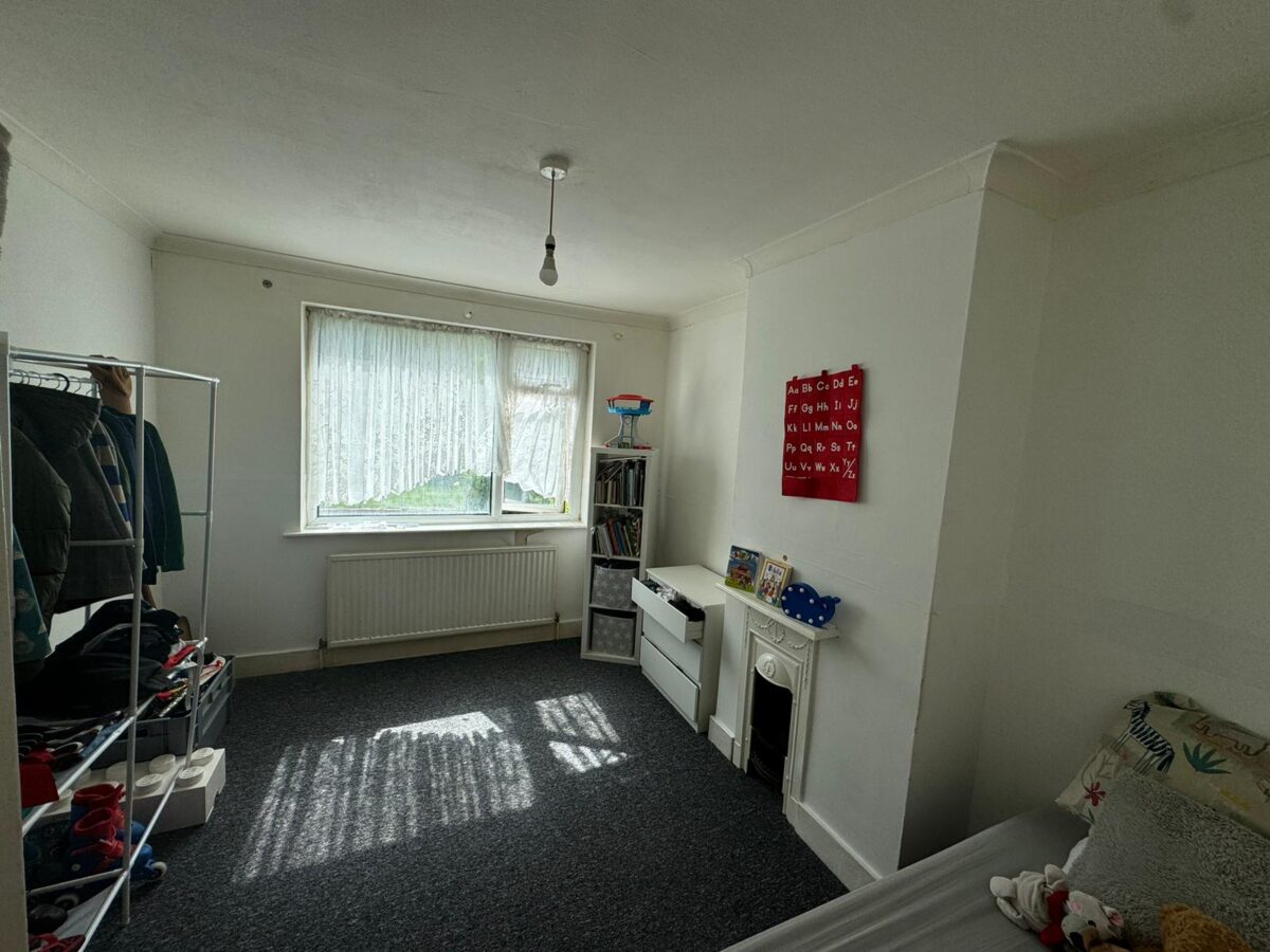 3/4 Bedroom House To Let - HP12