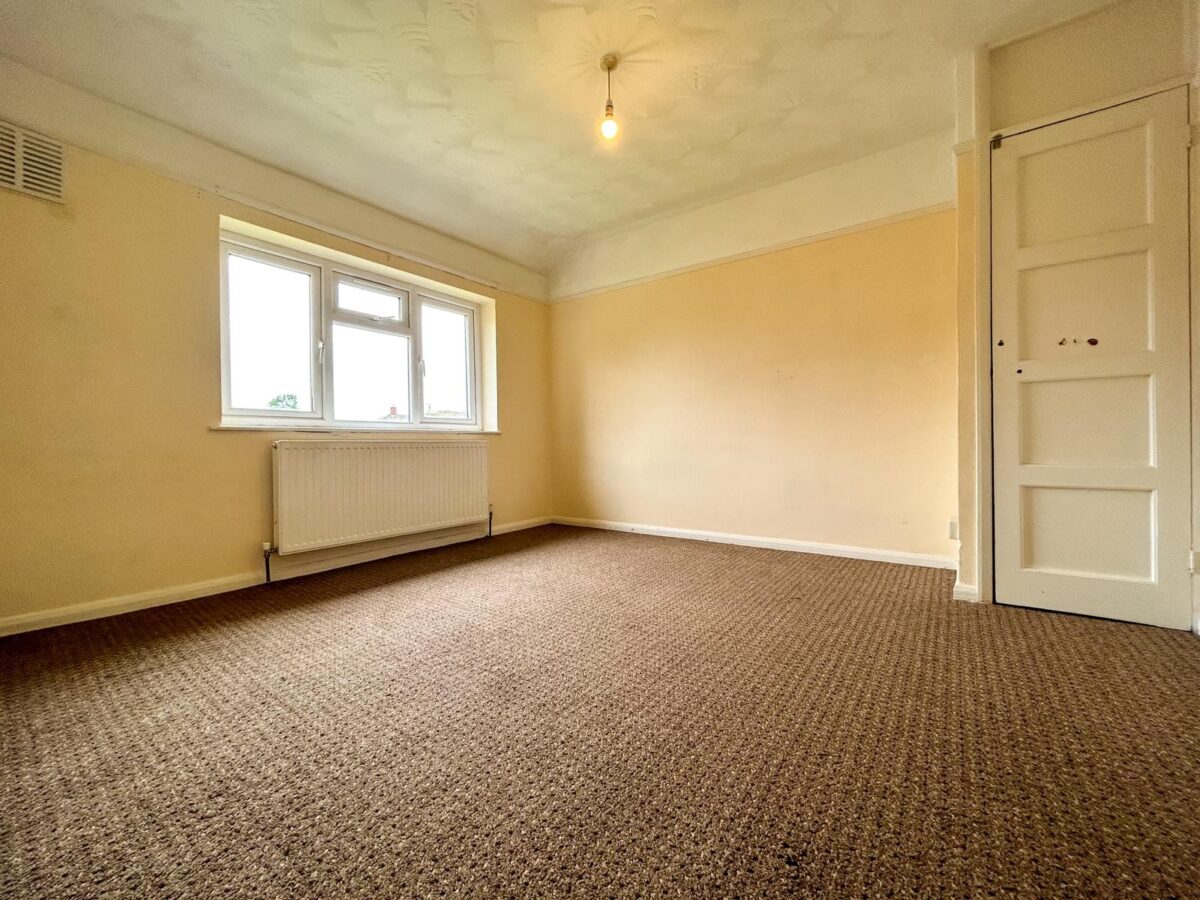 2 Bedroom Flat To Let - HP12