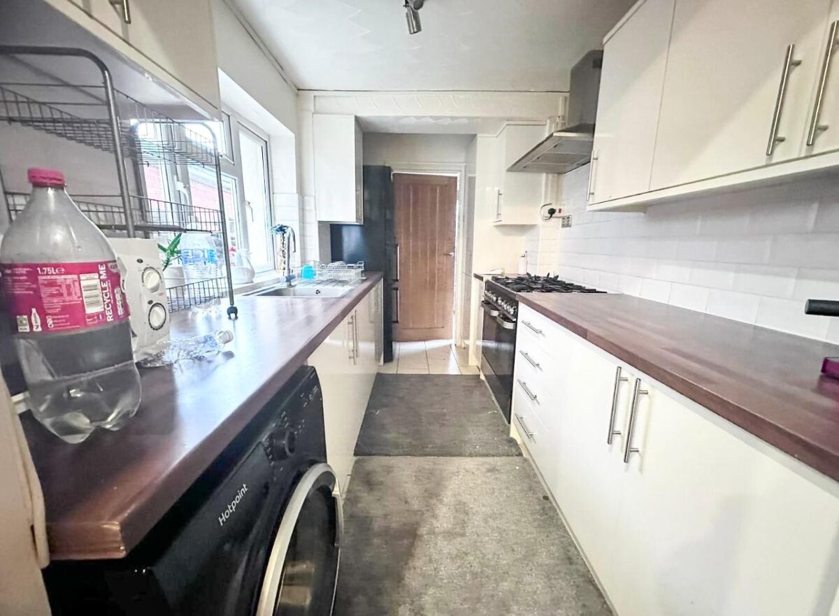 4 Bedroom House To Let - HP11