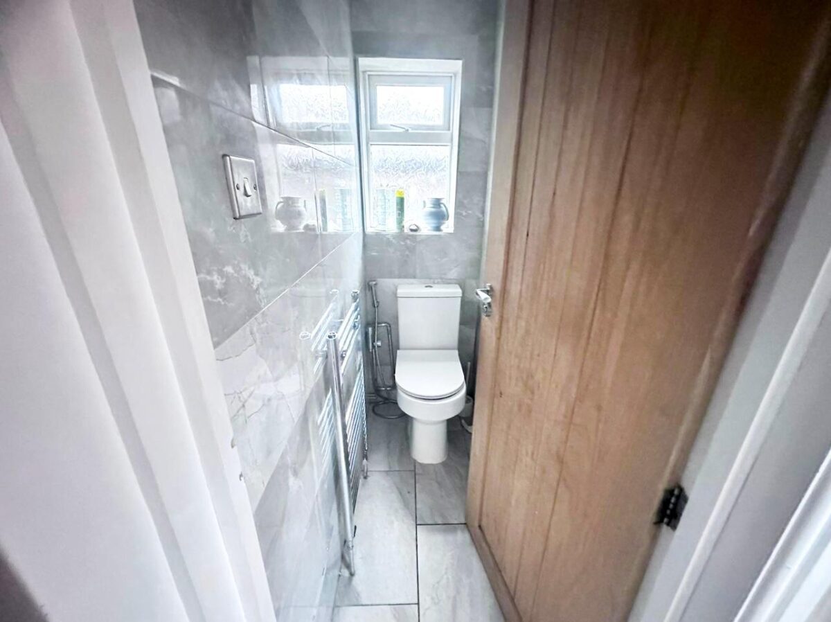 4 Bedroom House To Let - HP11