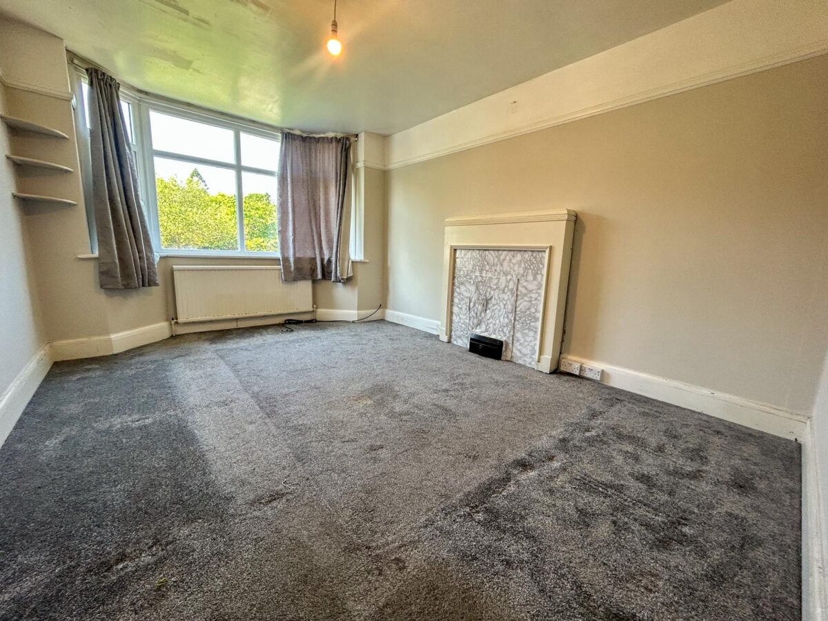 3/4 Bedroom House To Let - HP11