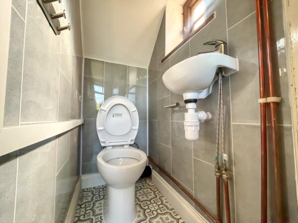 3/4 Bedroom House To Let - HP11