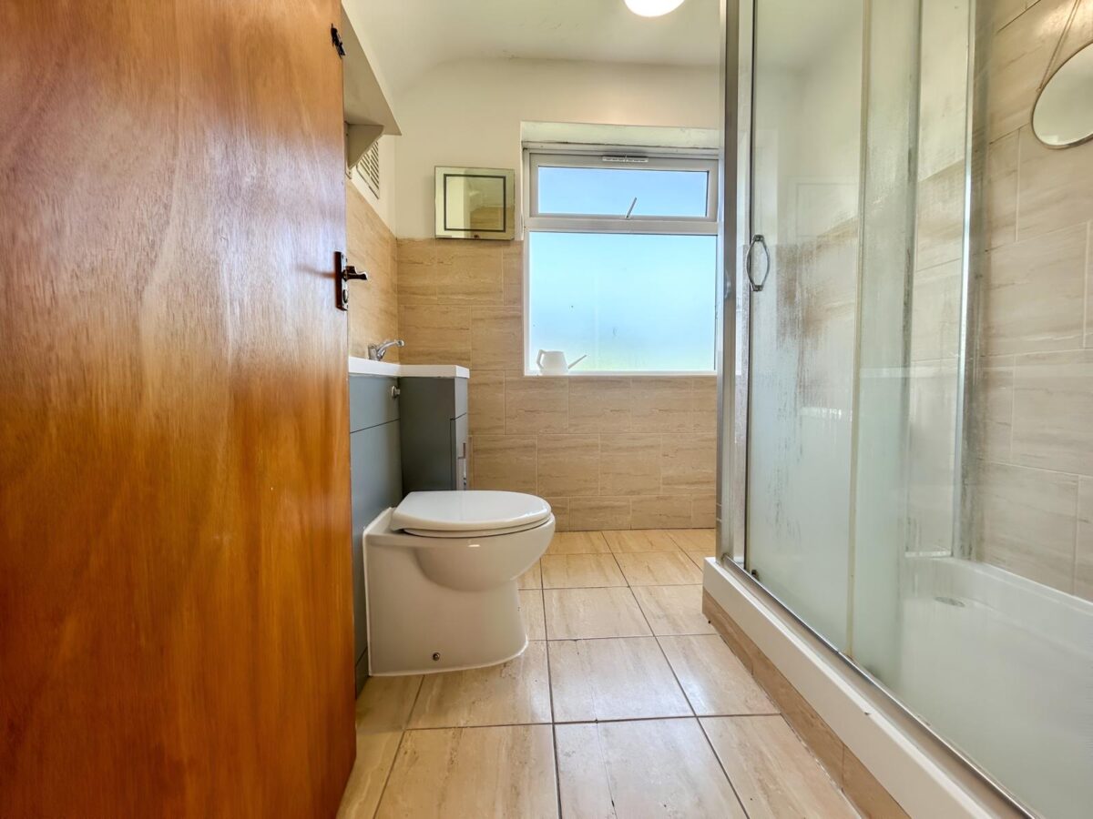 3/4 Bedroom House To Let - HP11
