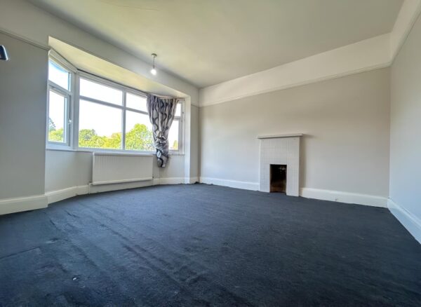 3/4 Bedroom House To Let - HP11