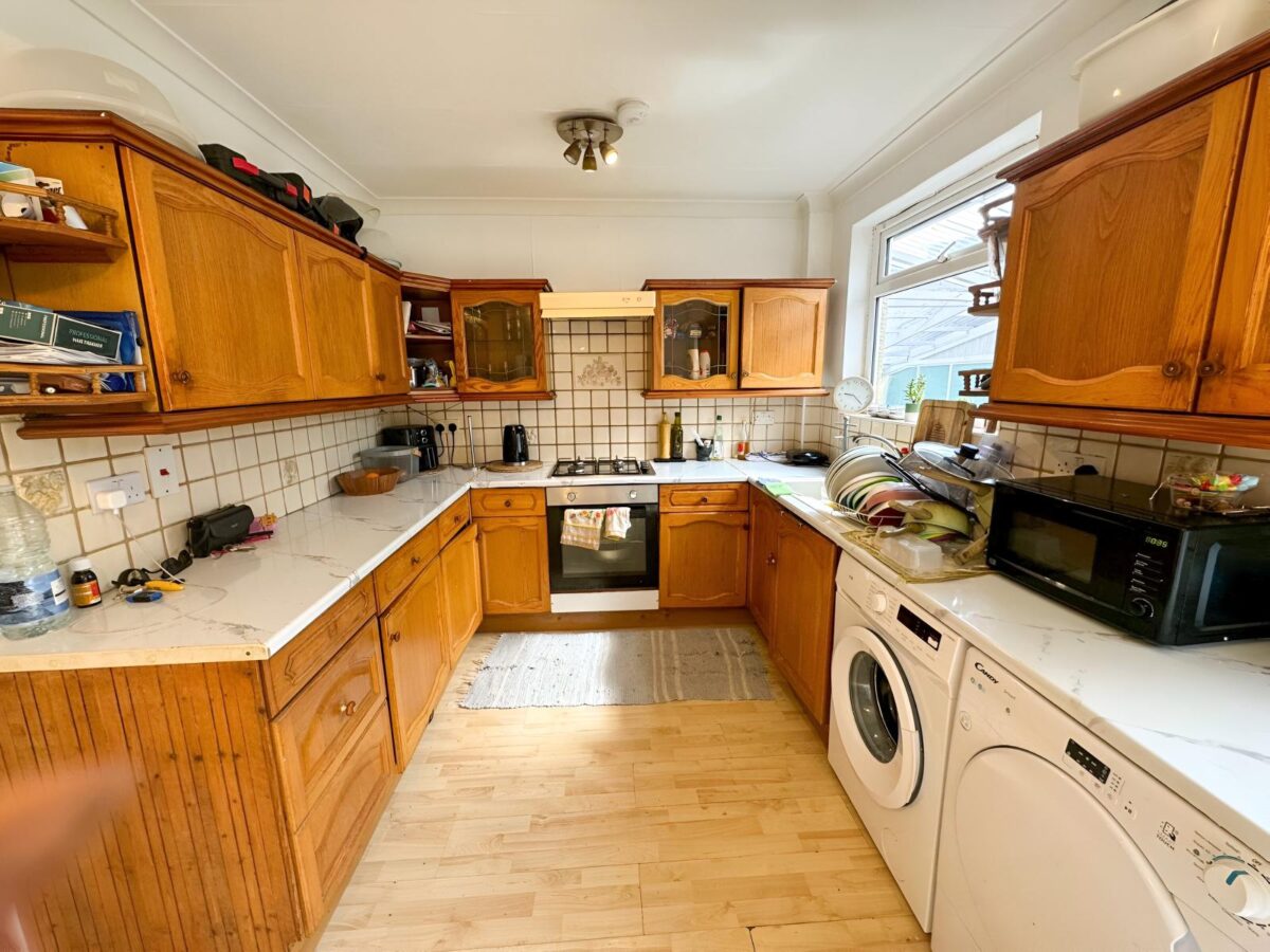 3/4 Bedroom House To Let - HP12