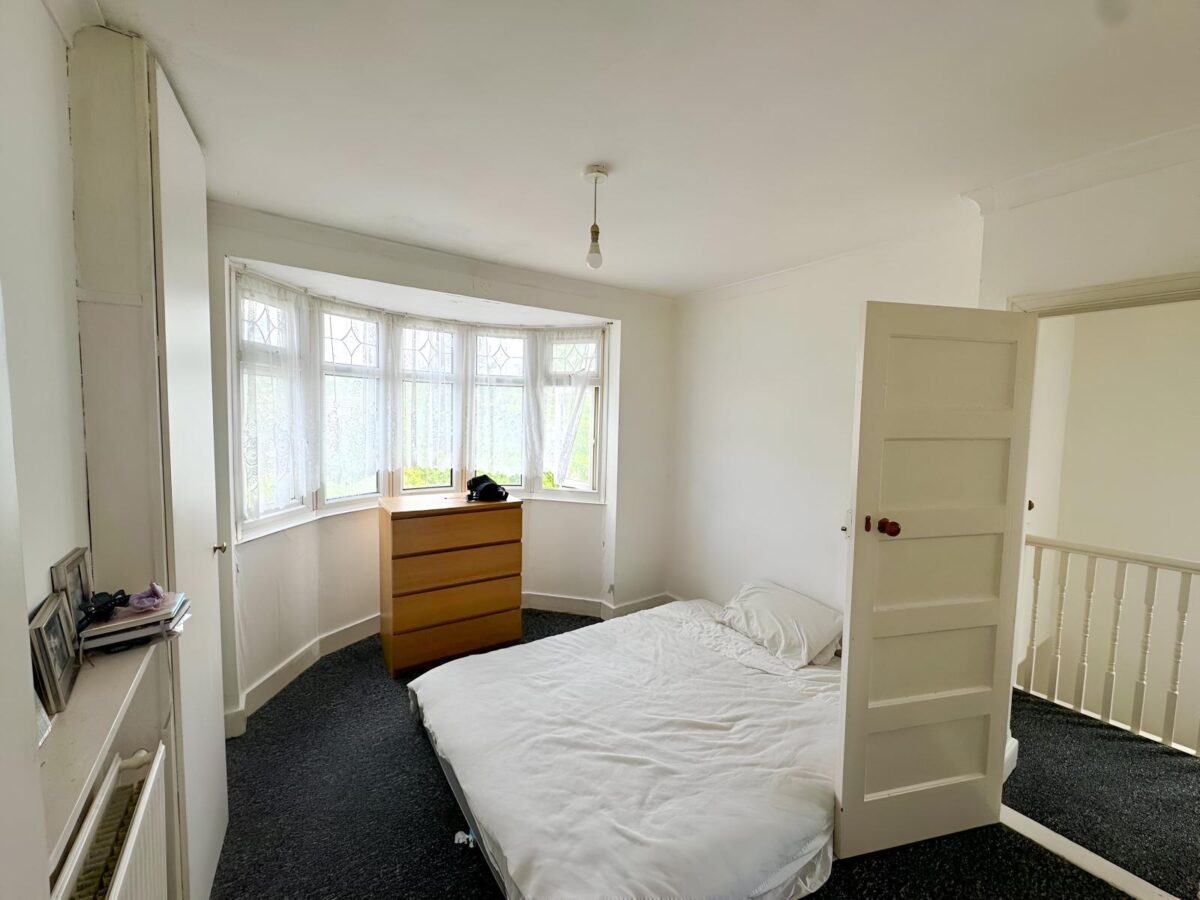 3/4 Bedroom House To Let - HP12