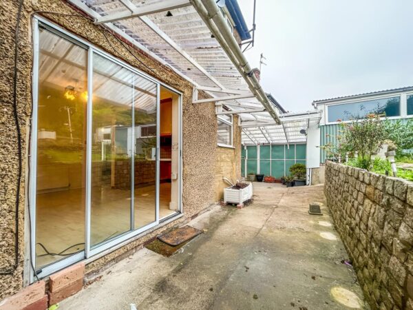 3/4 Bedroom House To Let - HP12