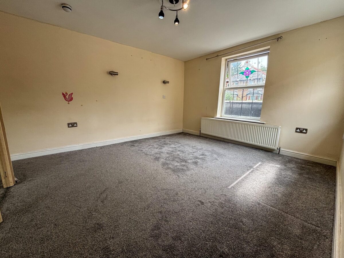 1 Bedroom Flat To Let - HP13