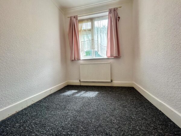 3/4 Bedroom House To Let - HP12
