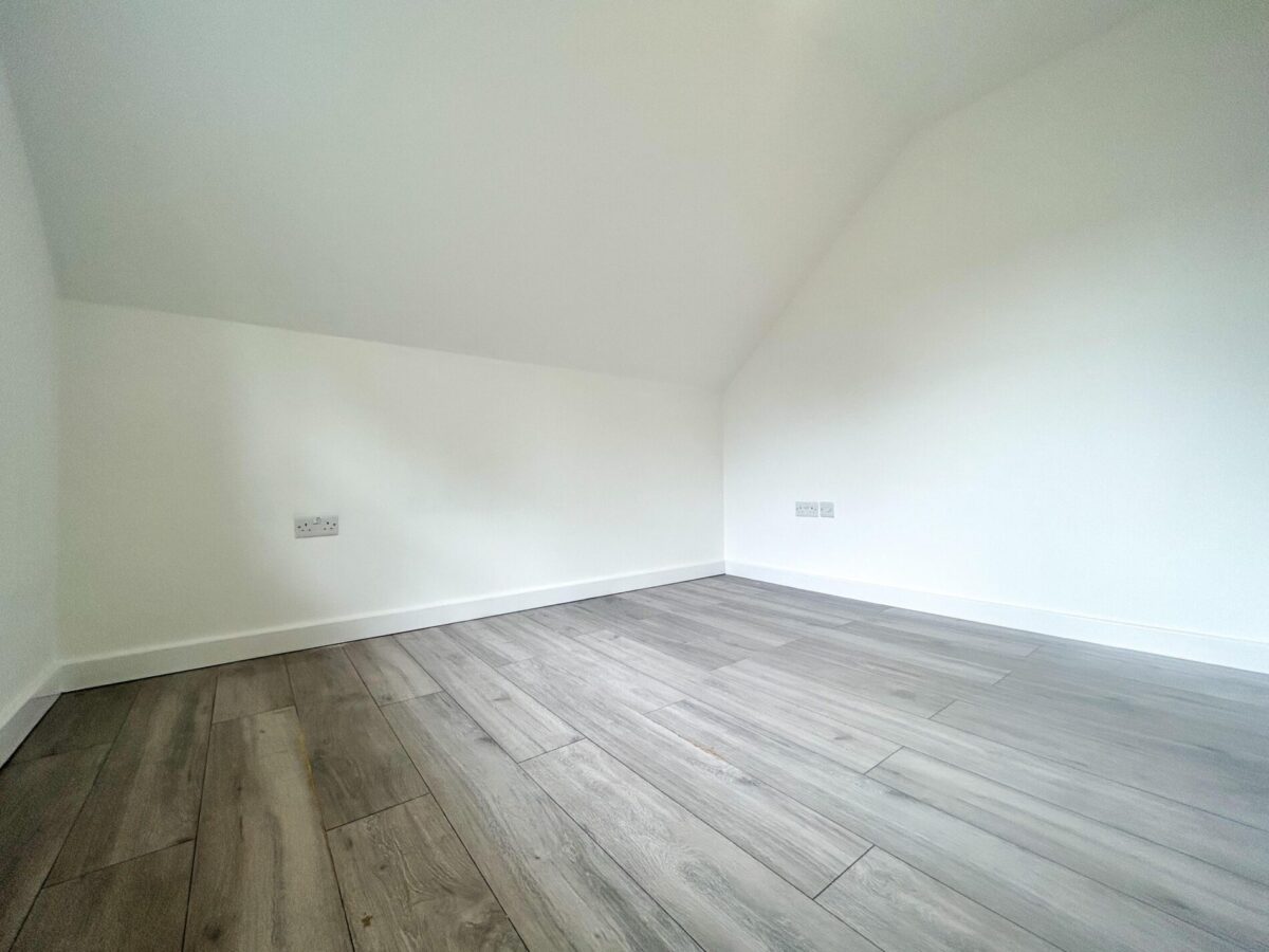 1 Bedroom Flat To Let - HP13