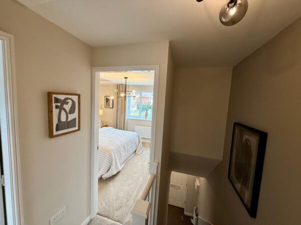 Furnished 2 Bedroom House To Let - NG17