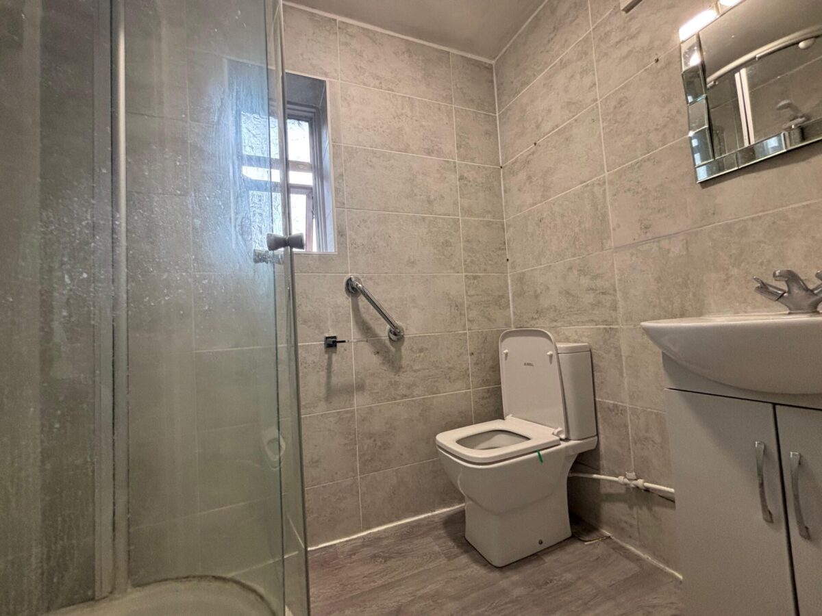 3/4 Bedroom House To Let - HP12