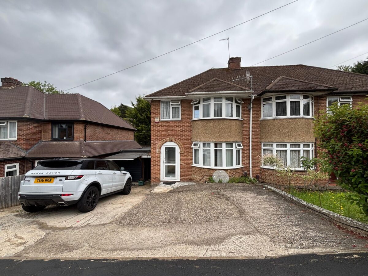 3/4 Bedroom House To Let - HP12