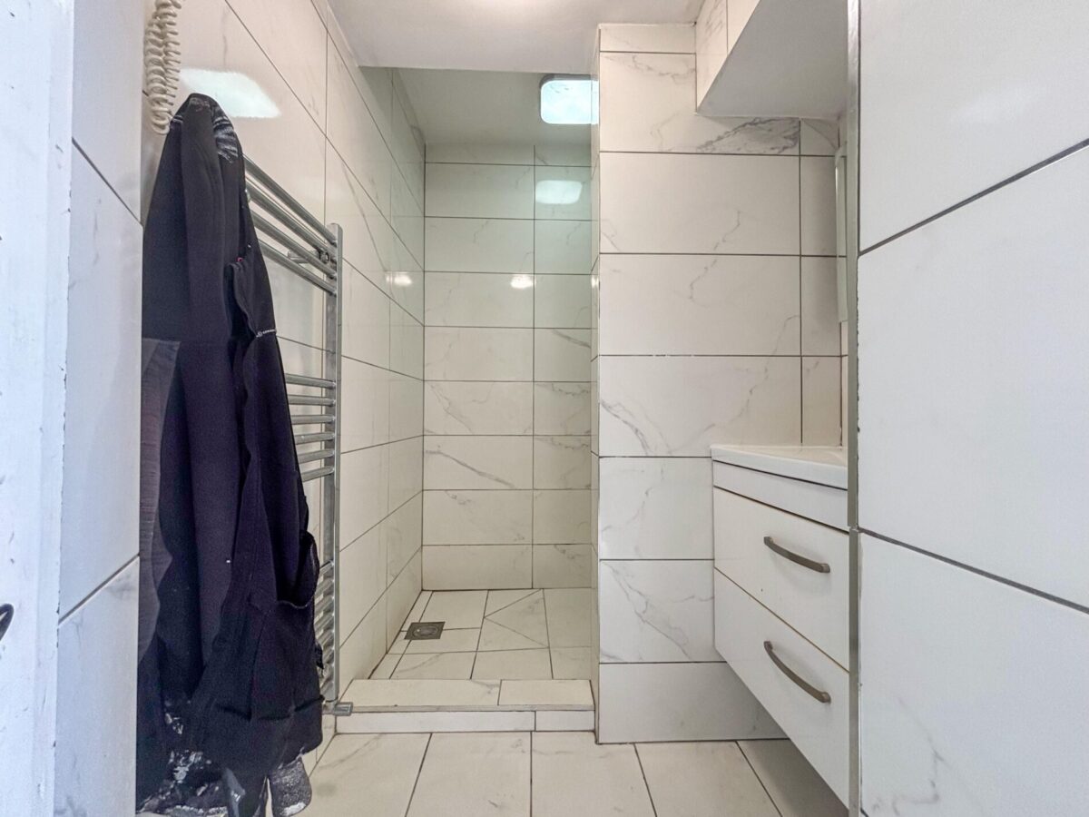 4 Bedroom House To Let - HP12