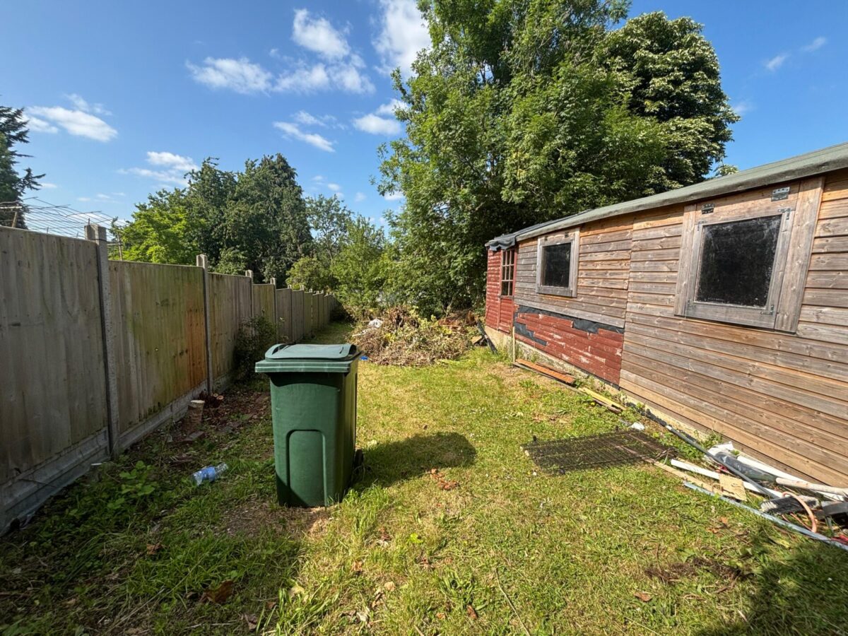 4 Bedroom House To Let - HP12