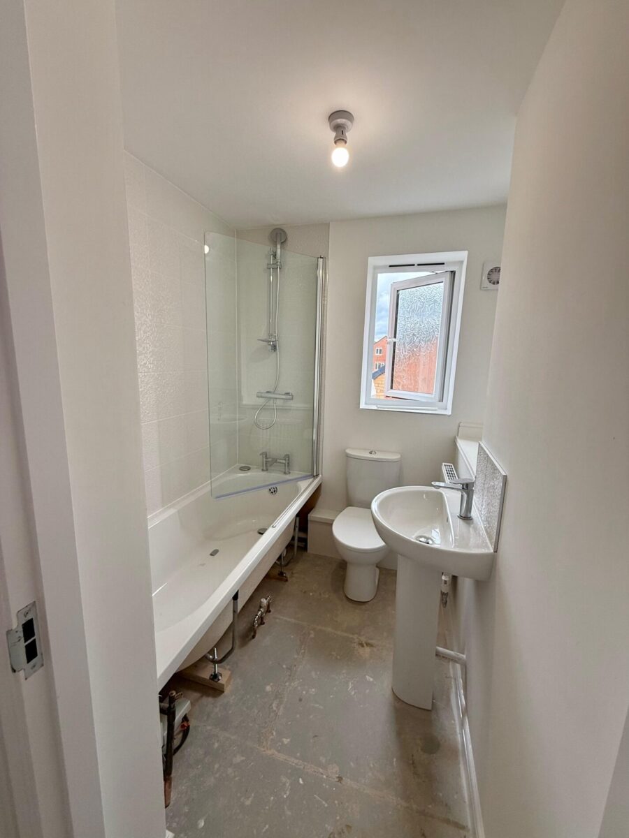 2 Bedroom House To Let - NG17