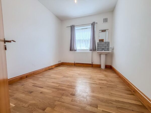 6 Bedroom Student Property To Let - HP13