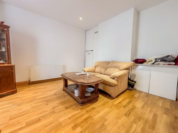 6 Bedroom Student Property To Let - HP13