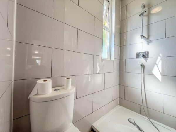 6 Bedroom Student Property To Let - HP13