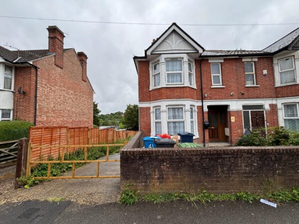 6 Bedroom Student Property To Let - HP13