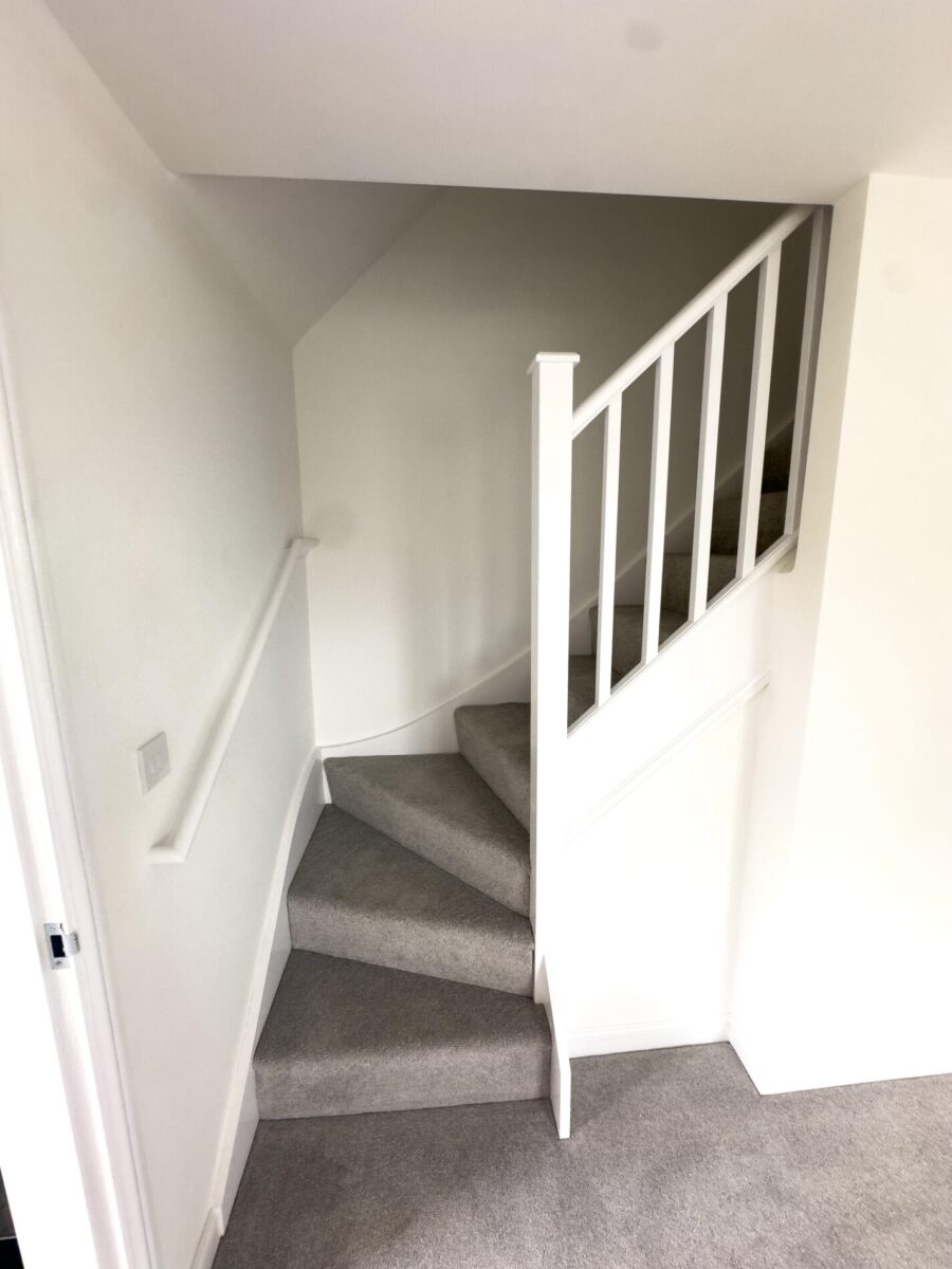 2 Bedroom House To Let - NG17