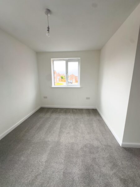 2 Bedroom House To Let - NG17