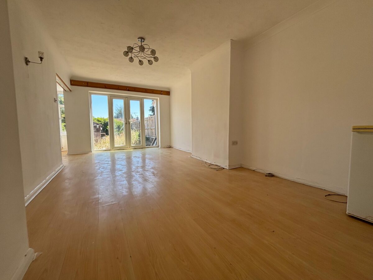 Refurbished 4 Bedroom House To Let - HP13