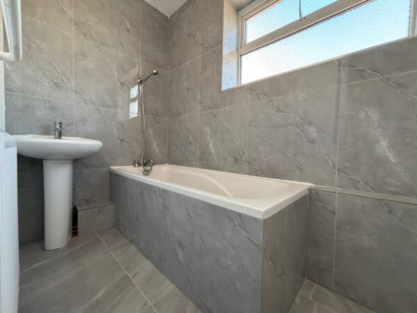 Refurbished 4 Bedroom House To Let - HP13