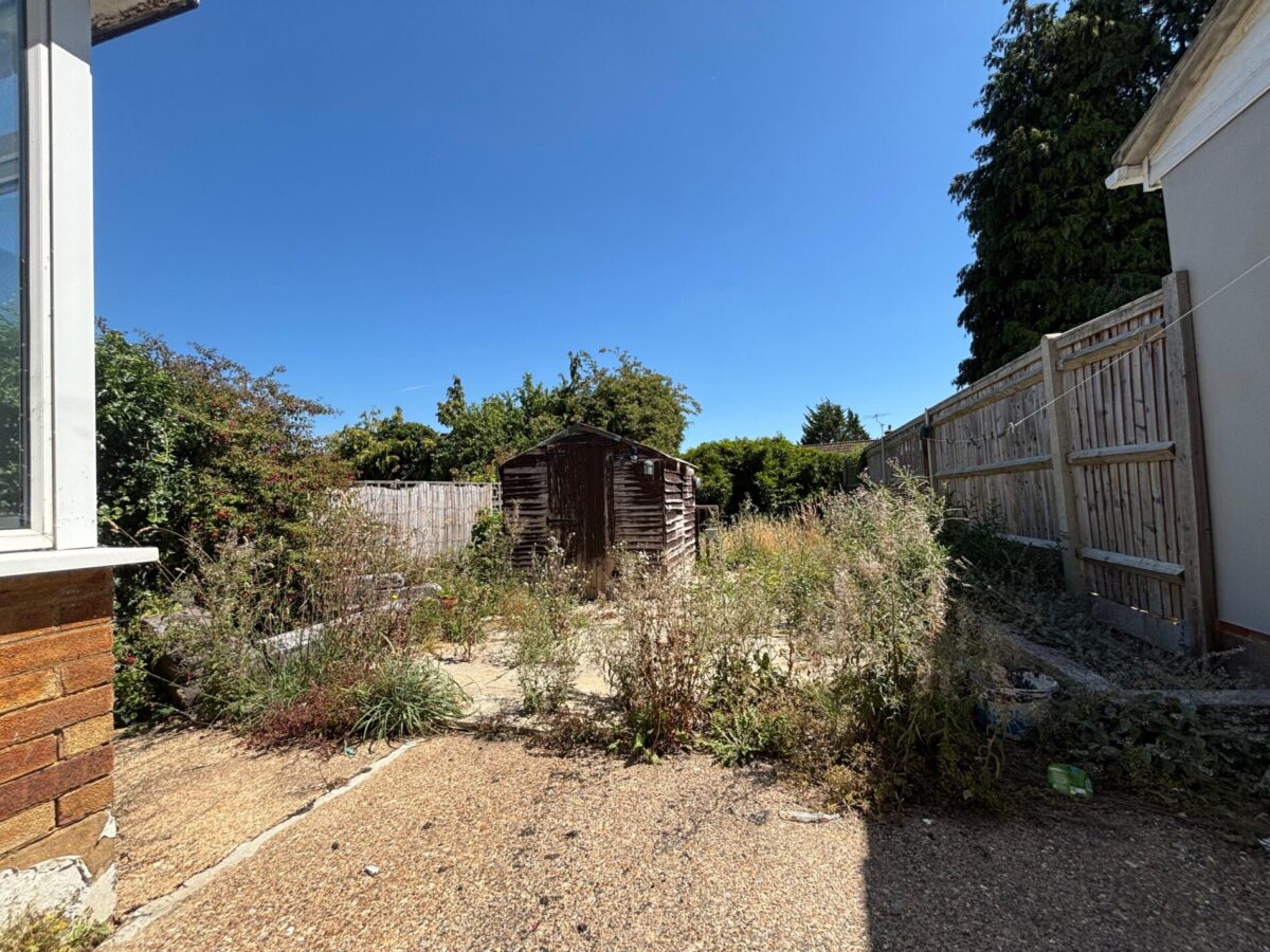 Refurbished 4 Bedroom House To Let - HP13